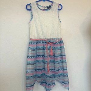 Girls rule. Girls dress 6X